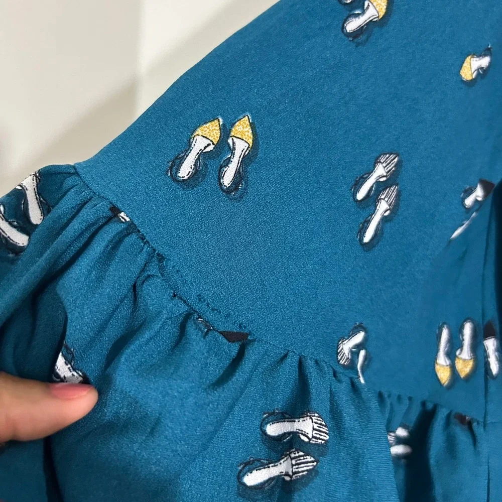 Apt 9 Teal Shoe Print Blouse Ruffle Bell Sleeves Top, Size S - Picture 5 of 10
